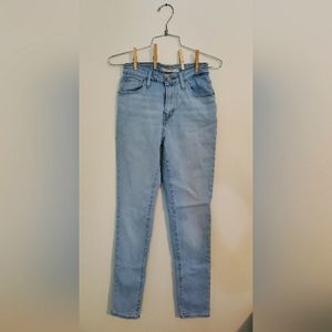 Size 26 High rise skinny Levi's